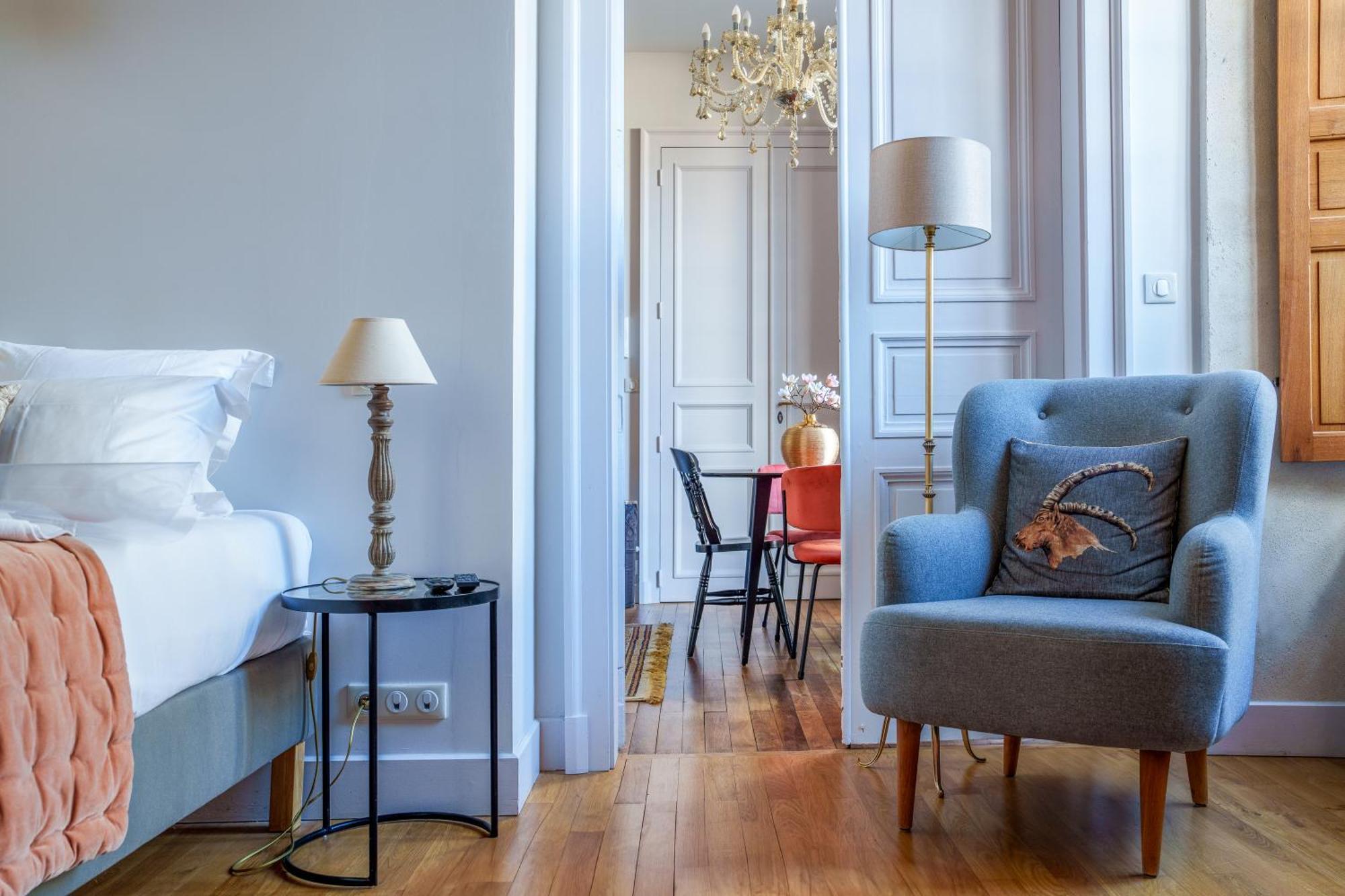 Appartement Raffine Vue Cathedrale, Jardin, Wifi تور المظهر الخارجي الصورة