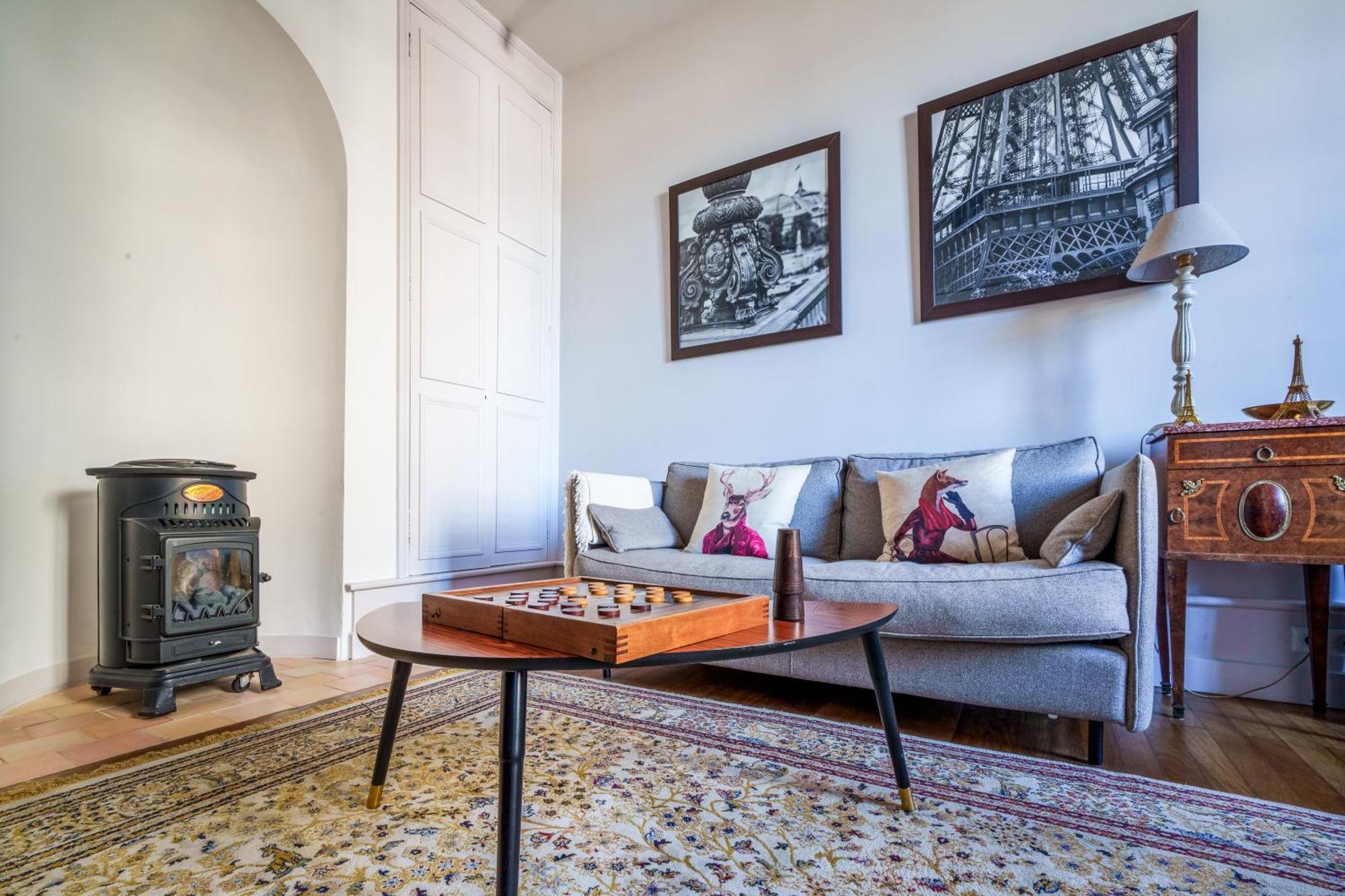 Appartement Raffine Vue Cathedrale, Jardin, Wifi تور المظهر الخارجي الصورة