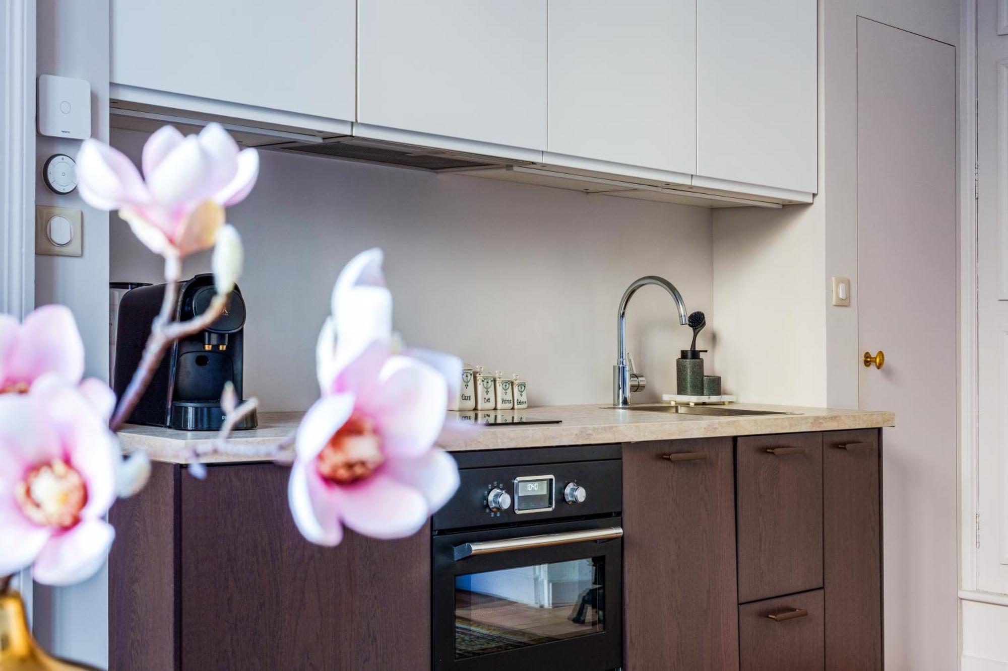 Appartement Raffine Vue Cathedrale, Jardin, Wifi تور المظهر الخارجي الصورة
